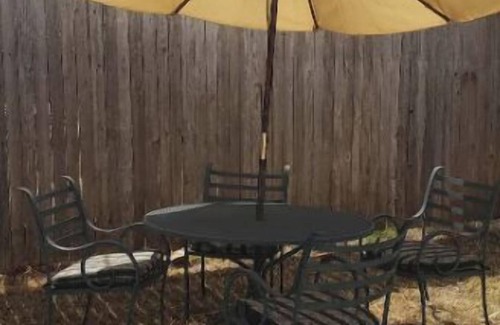 Post House | THE COZY COTTAGE, A Great place to hang your hat.