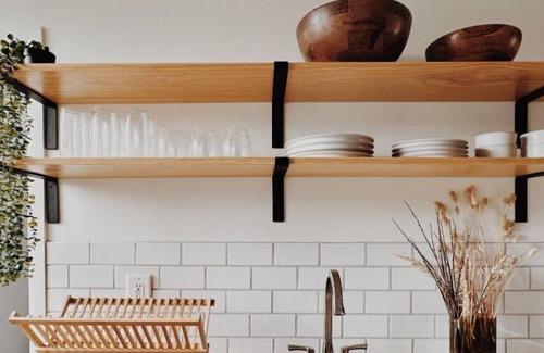 Creston Heights Apartment | The Cozy Creston Studio