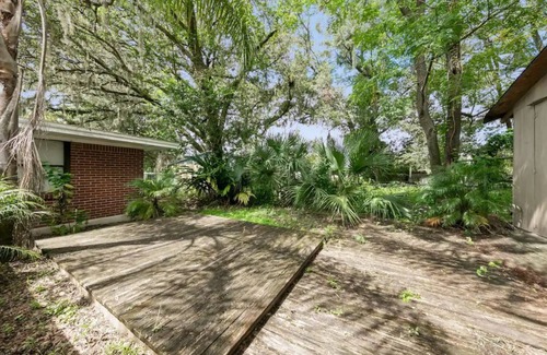 Arlington Apartment | The Cozy Deal, Laundry, Wi-fi, Central