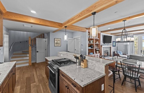 Moscow Condo | The Cozy Nest at Trapp Lodge: Brand New + Mtn View