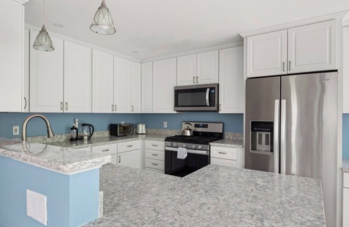 Warren Condo | The Cozy Oasis: Pool, Firepit, and Scenic Views
