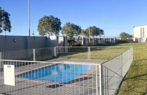 Bloubergstrand Apartment | The Cozy Retreat, 2-bedroom Apartment in Parklands, Cape Town