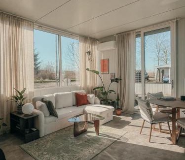 Lithoijen Boat Rental | The Creative Boat