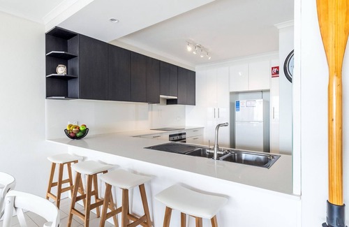 Shoal Bay Apartment | The Crest 7 6-8 Tomaree RD Stunning unit with Spectacular Water Views