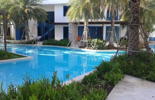 Hua Hin Apartment | The Crest Santora Hua Hin (Soi 7)
