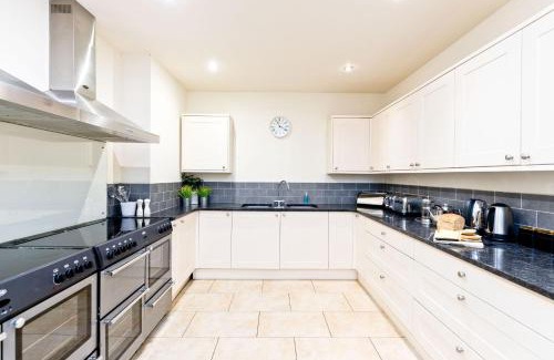 Longnor House | The Crewe and Harpur