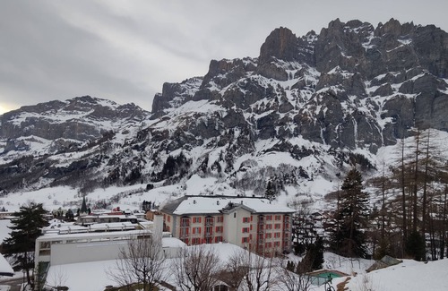 Leukerbad Apartment | The Cristal apartment house is situated in a quiet location