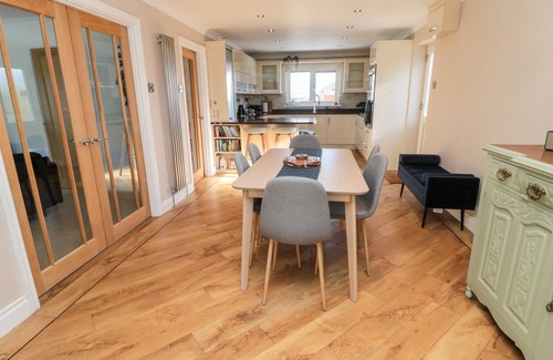 Longhoughton Cottage | THE CROFT, family friendly, with hot tub in Alnwick