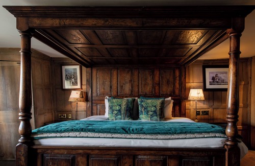 Bishops Waltham Hotel | The Crown Inn