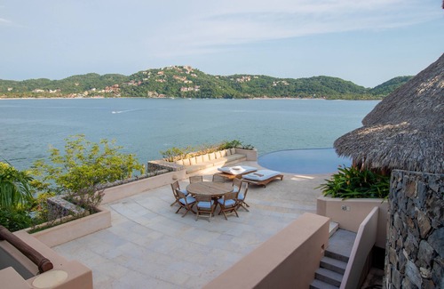 Zihuatanejo Villa | The Crown Jewel Of Zihuatanejo! Stunning Views and Unparalleled Tranquility.