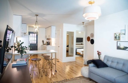 Germantown Apartment | The Crystal | Lovely, Comfy, & Super Walkable