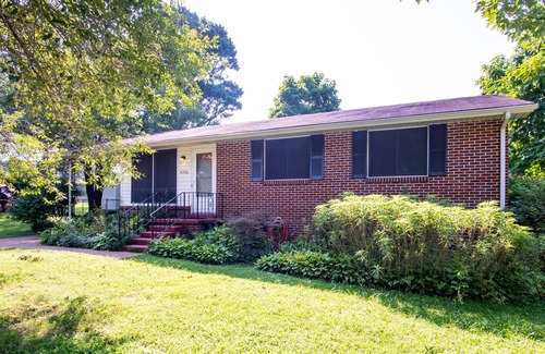 East Florence House | The Cul De Sac GEM of Florence