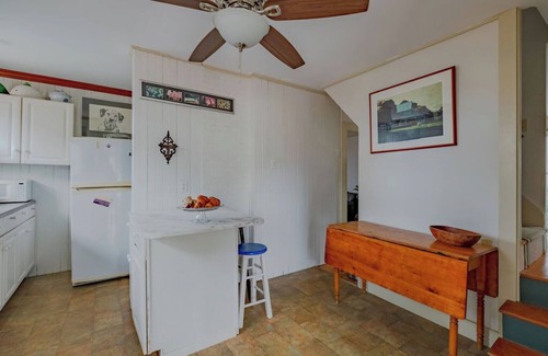 Peaks Island Apartment | The Dairy House Summa