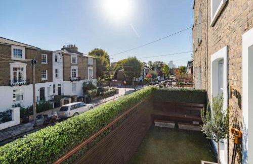 De Beauvoir Apartment | The Dalston Maisonette