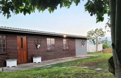 Addo Cabin | The Dam House