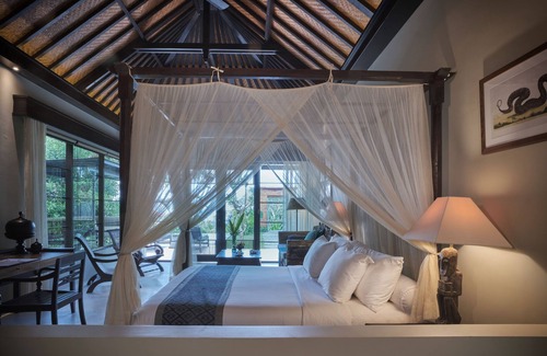 Kayu Putih Hotel | The Damai
