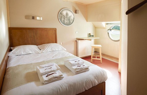 Auvers-sur-Oise Boat Rental | The Daphné’s Barge