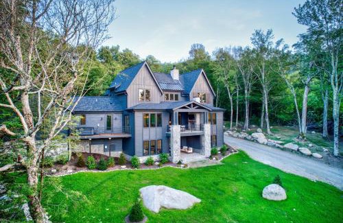 Banner Elk House | The Dark Knight at Eagles Nest