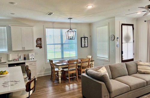 Starkville House | "The Dawg House" Townhouse