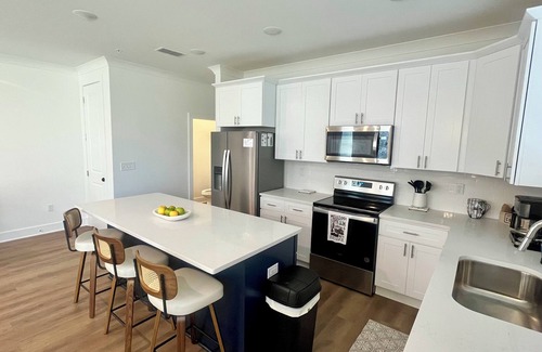 Starkville House | "The Dawg House" Townhouse