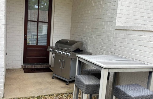 Starkville House | "The Dawg House" Townhouse