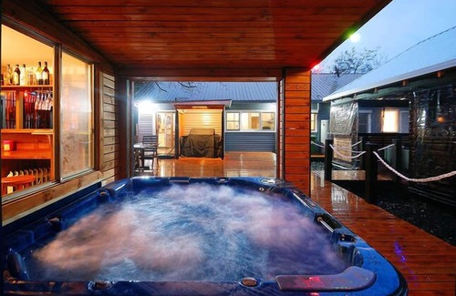 Cowes House | "The Deck @ Cowes - Phillip Island"