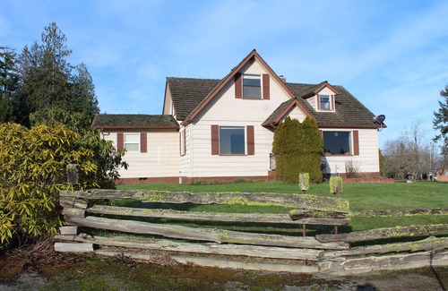 Port Angeles East House | The Deer Park Farmhouse with Panoramic Olympic Mountain Views