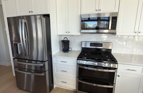 Lower Township House | “The Delford” Beach House only Steps to the Bay Beaches