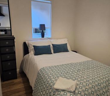 Higham Ferrers Apartment | The Dell - Rushden Lakes