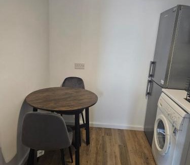 Higham Ferrers Apartment | The Dell - Rushden Lakes