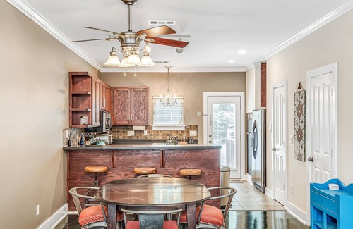 Maxwell House | The Delta Blues - Cozy Townhome in Vibrant East Nashville!