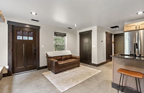 Hayden House | THE DEN at Hayden Lake- Hot Tub, Boat Slip, Close to Riding & Hiking Trails,