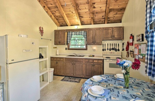 Raymond Cabin | 'The Den' Raymond Home w/200 Feet of Sandy Beach!