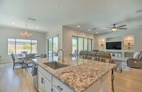 Goodyear House | The Desert Jewel in Lucero w/Private Pool, Jacuzzi, Pool Table!