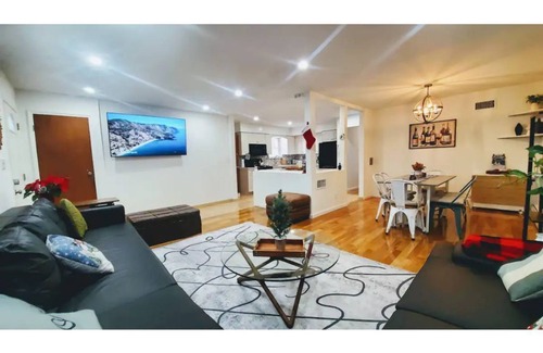 Queens Apartment | The Devonshire /LVL1: LUX Xcape; subway@600 steps