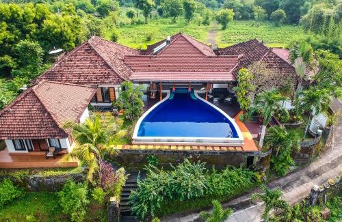 Kalibukbuk House | The Dharma Araminth Villa - Lovina Mountain and Sea View