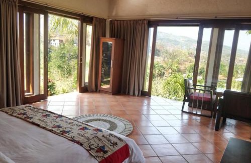 Kalibukbuk House | The Dharma Araminth Villa - Lovina Mountain and Sea View