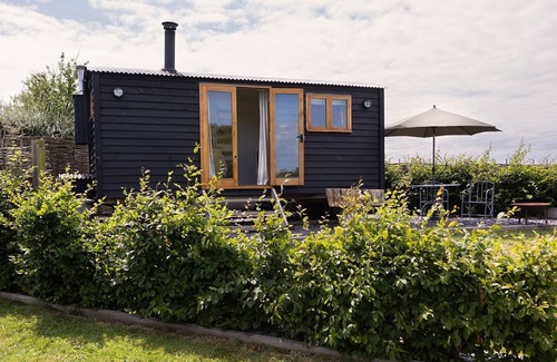 Ty Croes Cabin | The Dilly: Luxury, romantic shepherd's hut for two on Anglesey