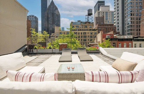 Turtle Bay House | The Diplomat #1 - Boutique Designer Duplex