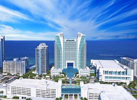 Hollywood South Central Beach Resort | The Diplomat Beach Resort Hollywood, Curio Collection by Hilton