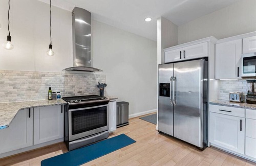 Shaw House | The District | Spacious 3BR/2.5BA by DCottage