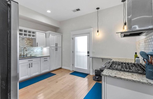 Shaw House | The District | Spacious 3BR/2.5BA by DCottage