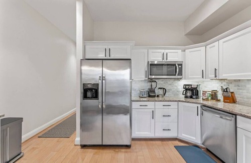 Shaw House | The District | Spacious 3BR/2.5BA by DCottage