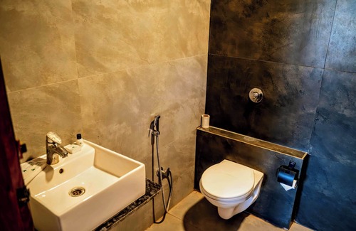 Udaipur Hotel | The Divine Hills Resort Udaipur