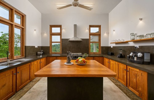 Unawatuna Villa | The Divine Luxury Boutique Villa