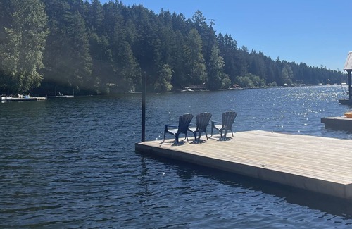 Shawnigan Lake House | The Dockside Duplex (Paddle side)