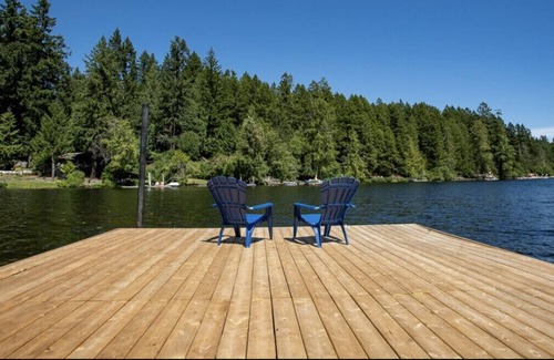 Shawnigan Lake House | The Dockside Duplex (Paddle side)