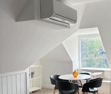 Peterborough Apartment | The Dove Loft Near DT & Hospital