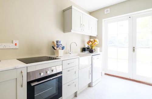 Leiston House | The Dower Cottage