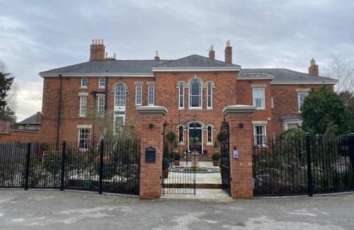 Canwick Apartment | The Dower House Apartments